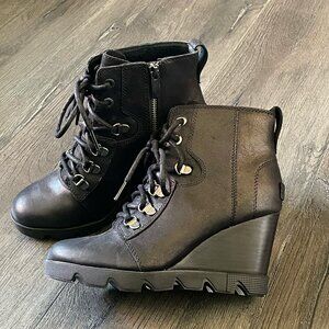 SOREL "Joan Uptown" Black Leather Lace Bootie - NEW